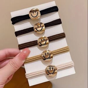 NEW| Women’s 5pcs Smiling Face Elastic Hair Ties